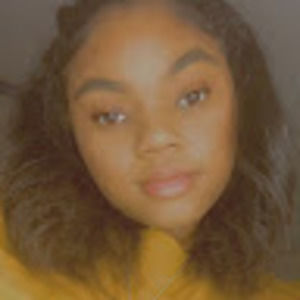 Meet your Posher, Alicia